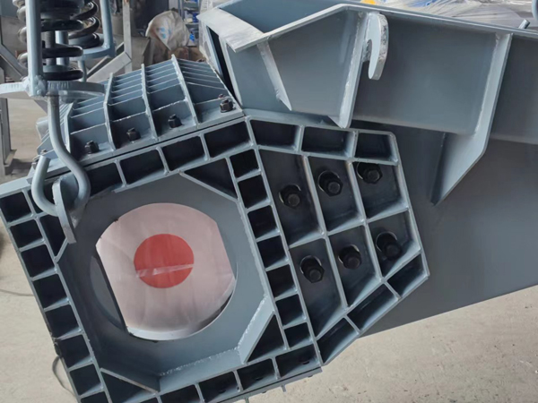 慣性共振式震動(dòng)給煤機(jī) 慣性共振式震動(dòng)給煤機(jī)